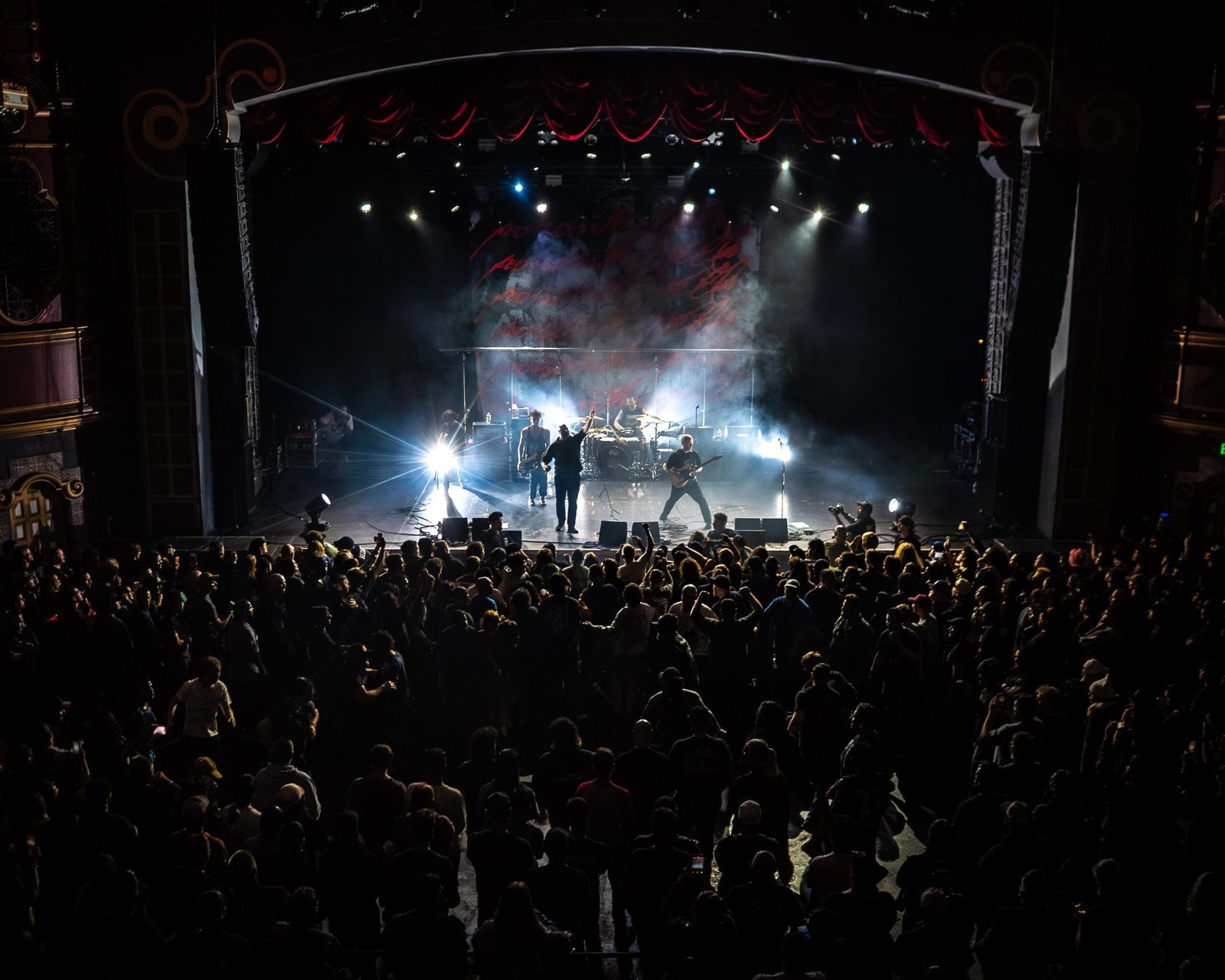 Sudor, caos y nostalgia: así fue el regreso de Poison The Well a San Diego